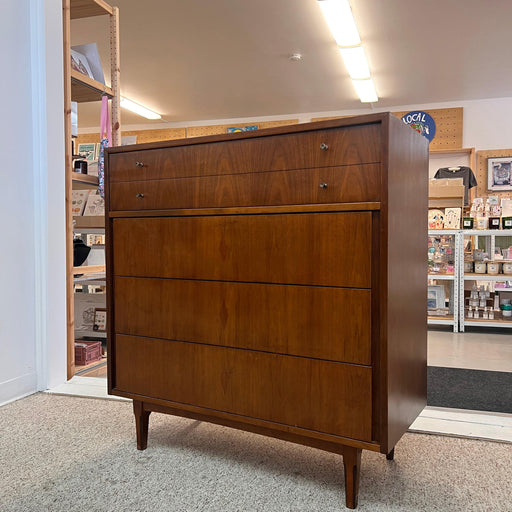 Vintage Mid Century Modern 4 Drawer Dresser Dovetailed Drawers