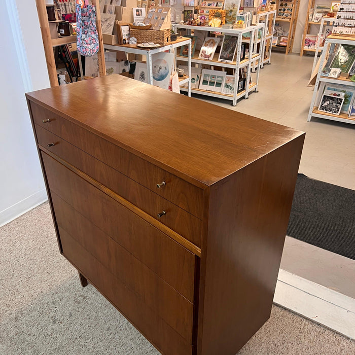 Vintage Mid Century Modern 4 Drawer Dresser Dovetailed Drawers