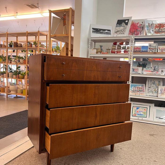 Vintage Mid Century Modern 4 Drawer Dresser Dovetailed Drawers