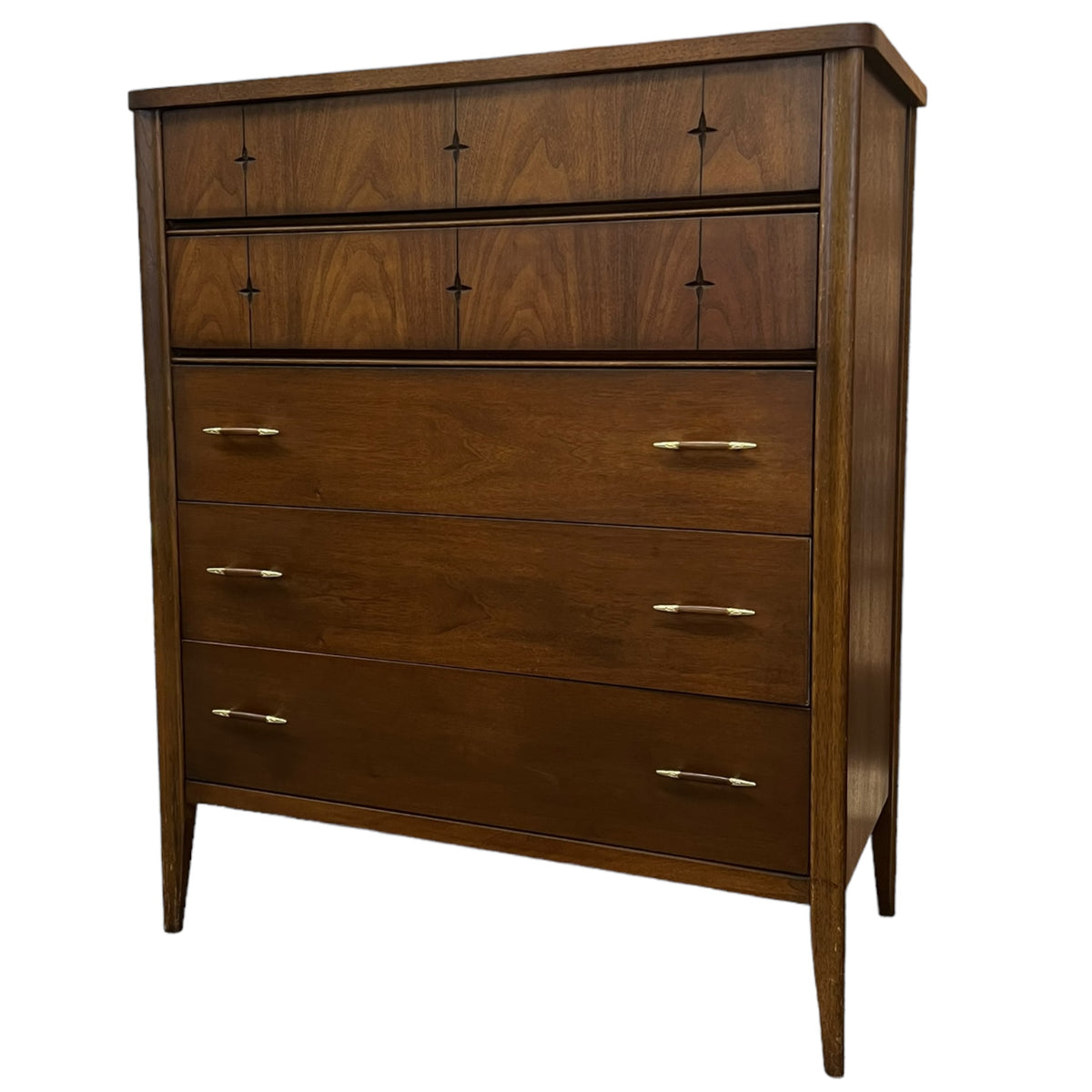 broyhill vintage mid century modern saga 5 drawer walnut dresser SOLD *** Mid Century Modern | Walnut Broyhill Saga 5 Drawer Chest *** SOLD