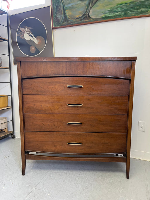 Vintage Mid Century Modern 5 Drawer walnut toned Dresser