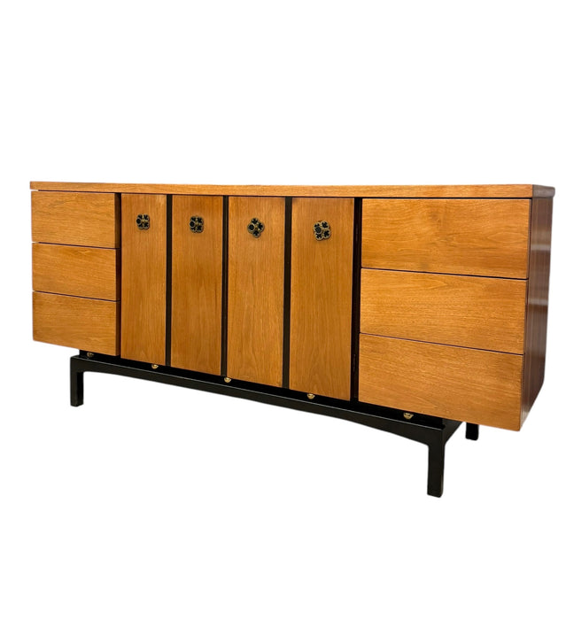Vintage Mid Century Modern 9 Drawer Dresser by Hooker for Mainline Furniture