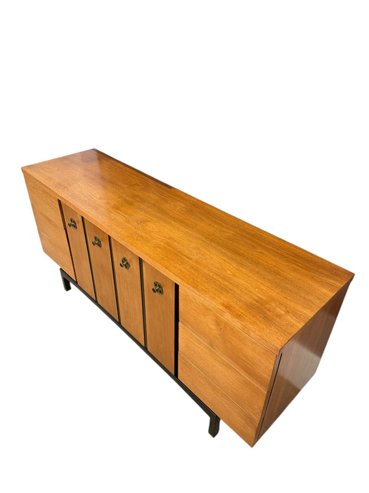 Vintage Mid Century Modern 9 Drawer Dresser by Hooker for Mainline Furniture