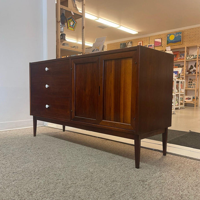 Vintage Mid Century Modern Drexel Style Walnut Toned Lowboy Credenza.