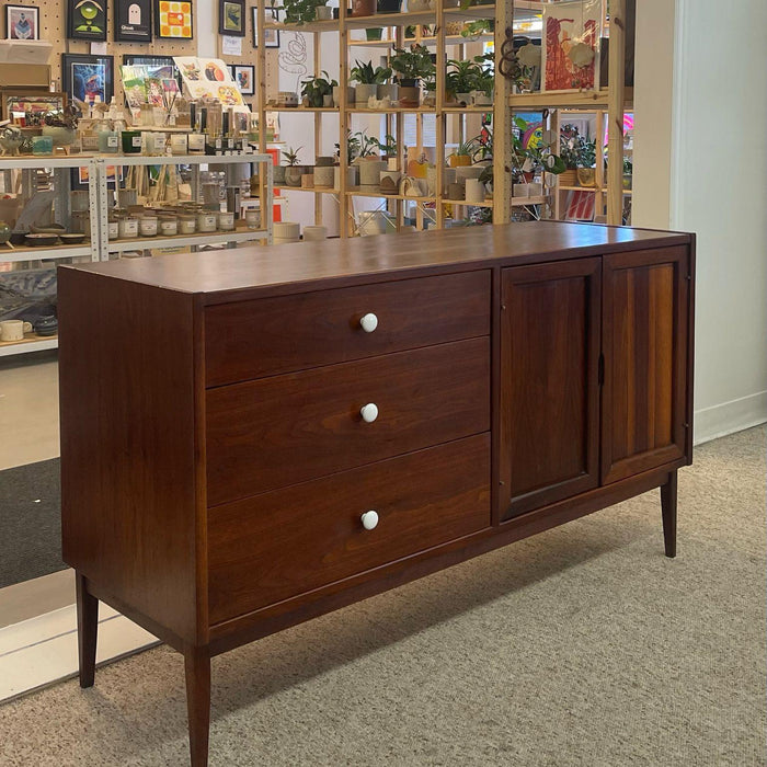 drexel mid century modern dresser Vintage Mid Century Modern Drexel Style Walnut Toned Lowboy Credenza. — Big Whale Consignment