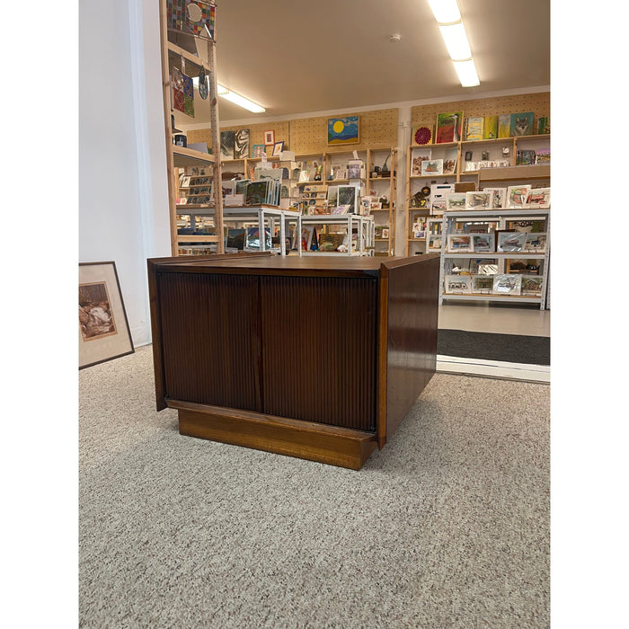 Vintage Mid Century Modern Lane First Edition Side Table Cabinet