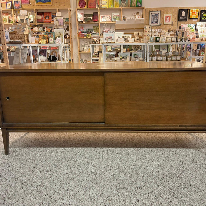 Vintage Mid Century Modern Paul McCobb Planner Group Sliding Door Lowboy Credenza.