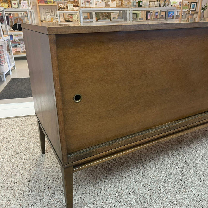 Vintage Mid Century Modern Paul McCobb Planner Group Sliding Door Lowboy Credenza.