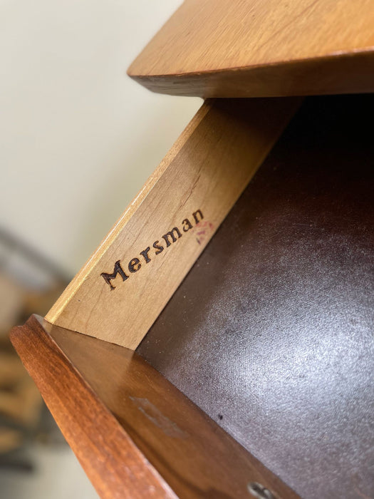 Vintage Mid Century Modern Single Drawer End Table by Mersman.