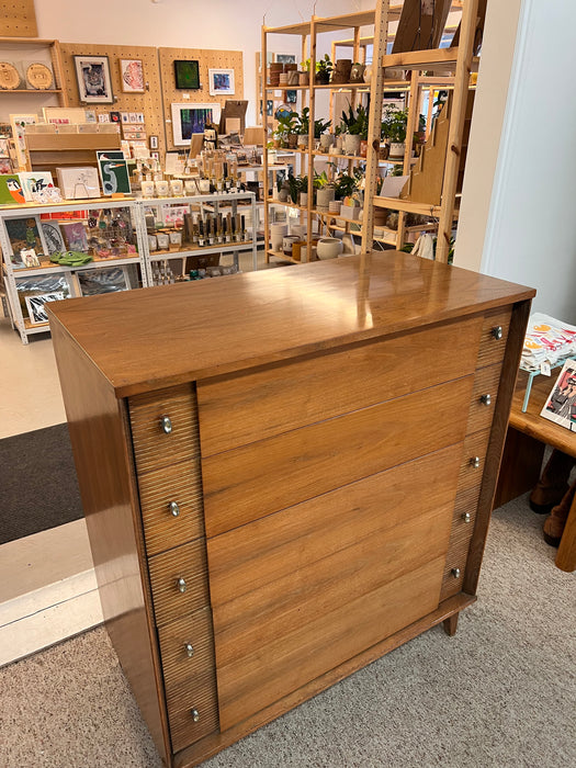 Vintage Mid Century Modern Solid 5- Drawer Dresser Dovetailed Drawers — Big Whale Consignment