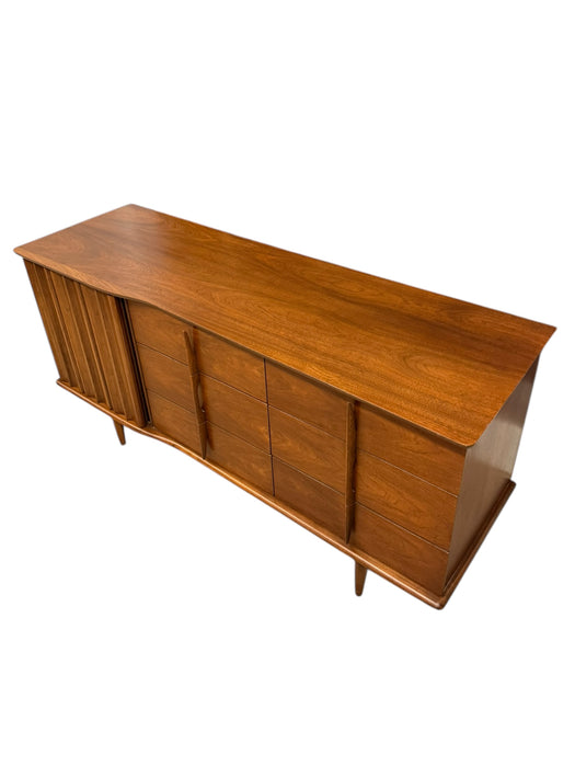 Vintage Mid Century Modern Solid Walnut 9 Drawer Dresser by United Furniture Dovetailed Drawers