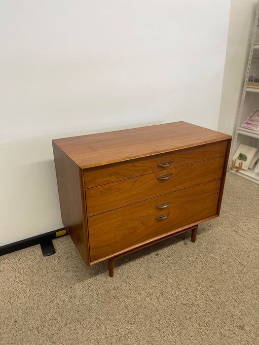 Vintage Mid Century Modern Solid Wood Dresser by Drexel Parallel, 1960s