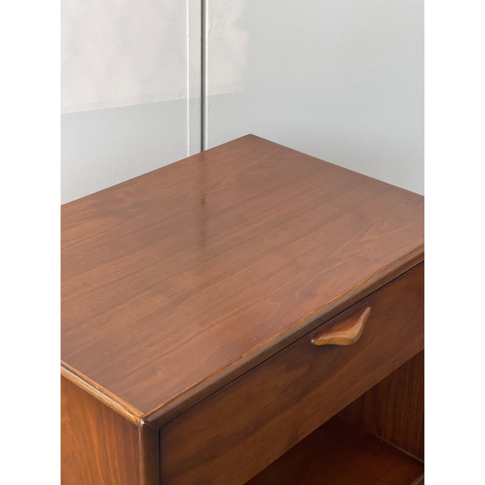 Vintage Mid Century Modern Walnut End Table Set Dovetail Drawers by Lane