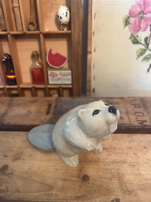 Vintage Signed 1958 Porcelain beaver Figurine.