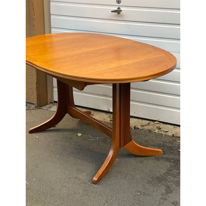 Vintage Mid Century Modern Dining Table With Butterfly Leaf UK Import (Available by Online Purchase Only)