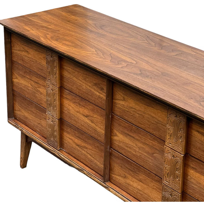 Vintage Mid Century Modern Bassett 6 Drawer Dresser Dovetail Drawers (Available by online Purchase Only)