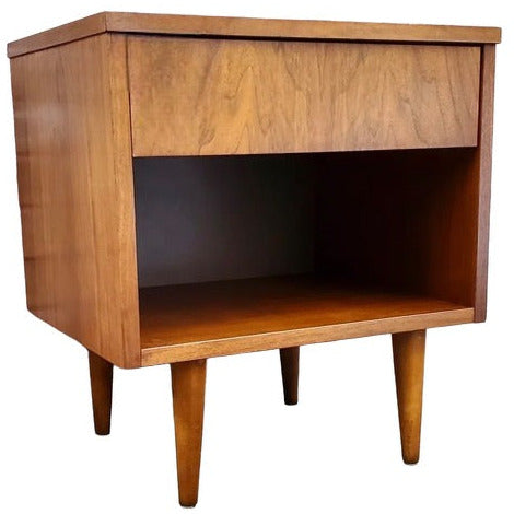Vintage Mid Century Modern Walnut 1 Drawer Side Table Stand