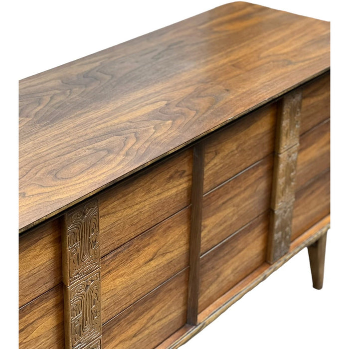Vintage Mid Century Modern Bassett 6 Drawer Dresser Dovetail Drawers (Available by online Purchase Only)