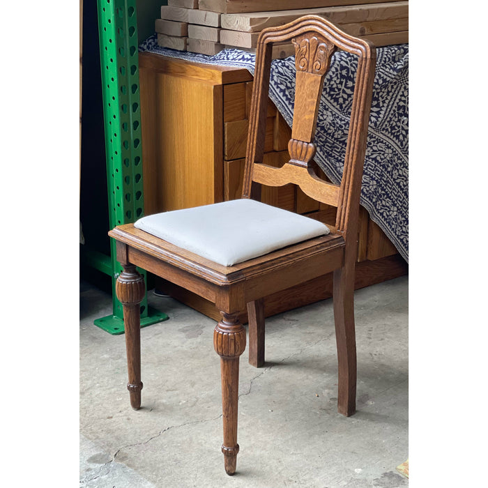 Vintage Mid Century Modern Chair (Available for online purchase only)