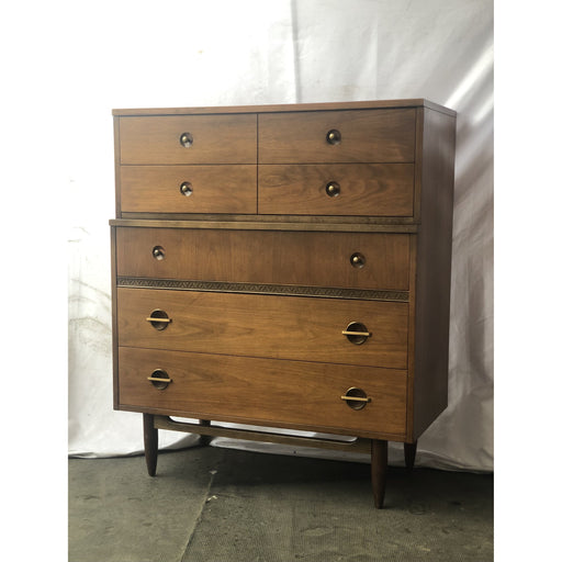 Vintage Mid Century Modern Highboy Walnut Toned Dresser with Elements of Traditional Woodworking with 5 Drawer Storage in the style of Drexel