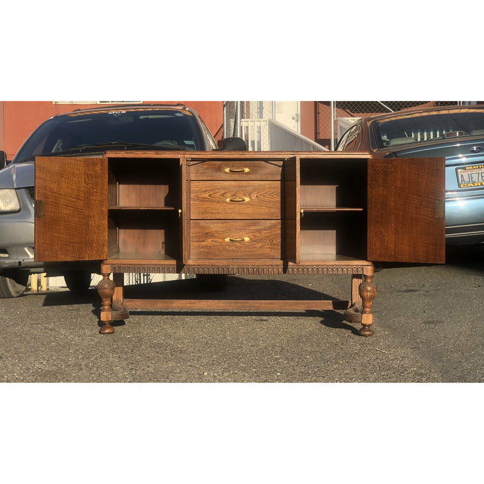 19th Century English Welsh Antique Oak Cabinet Sideboard Buffet or Credenza